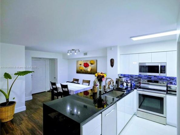 570 S Park Rd 176, Hollywood FL 33021