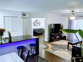 570 S Park Rd 176, Hollywood FL 33021