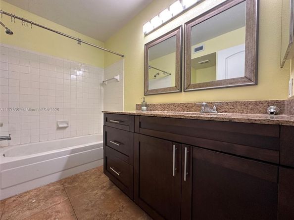 2627 NW 33rd St 2209, Oakland Park FL 33309