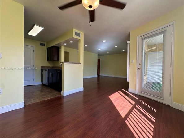 2627 NW 33rd St 2209, Oakland Park FL 33309