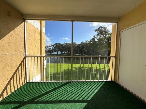 2627 NW 33rd St 2209, Oakland Park FL 33309