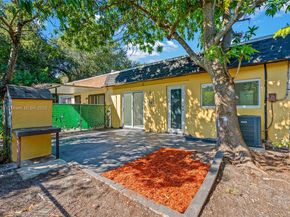 3956 NW 207th St Rd, Miami Gardens FL 33055