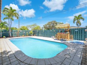 1520 N 25th Ave, Hollywood FL 33020