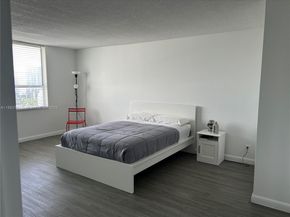 1800 Collins Ave 15B, Miami Beach FL 33139