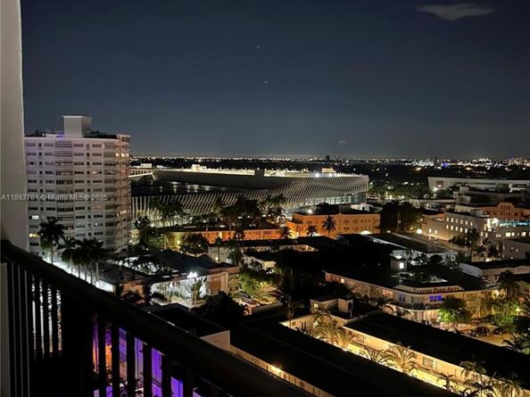1800 Collins Ave 15B, Miami Beach FL 33139