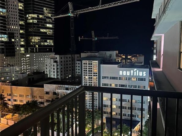 1800 Collins Ave 15B, Miami Beach FL 33139