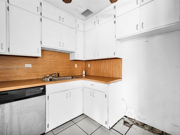 1781 NW 129th Ter, Miami FL 33167
