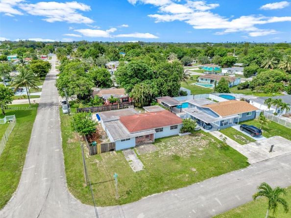 1781 NW 129th Ter, Miami FL 33167