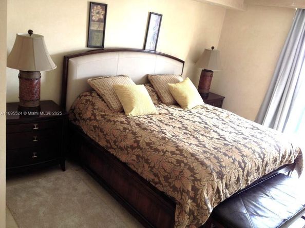 17555 SW Atlantic Blvd PH2, Sunny Isles Beach FL 33160