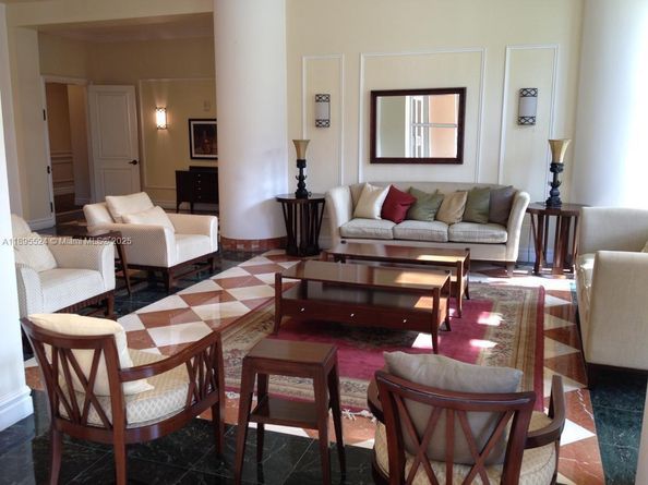 17555 SW Atlantic Blvd PH2, Sunny Isles Beach FL 33160