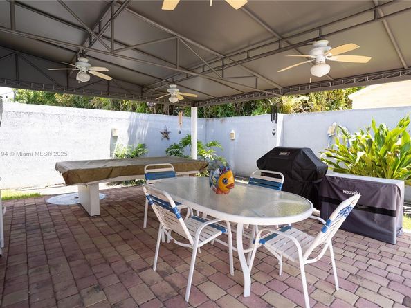 11680 SW 92nd St, Miami FL 33176