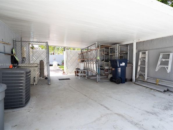 11680 SW 92nd St, Miami FL 33176