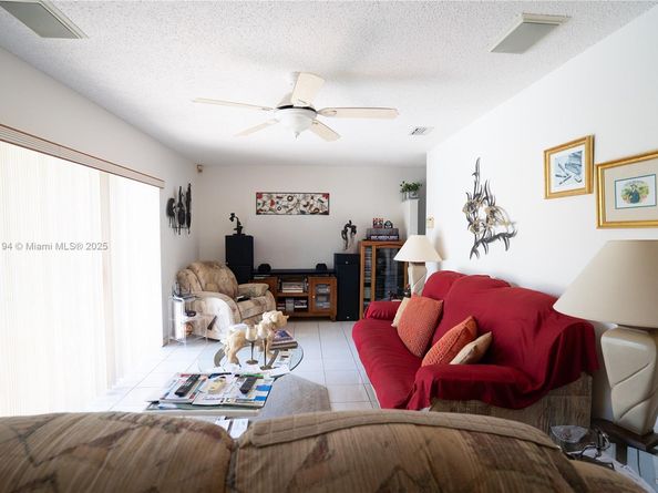 11680 SW 92nd St, Miami FL 33176