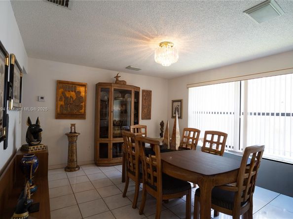 11680 SW 92nd St, Miami FL 33176