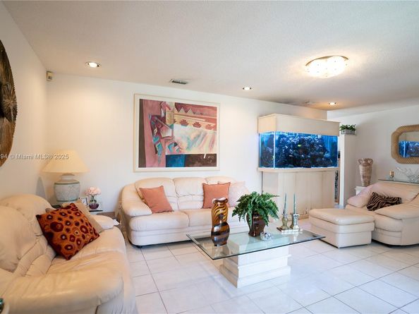 11680 SW 92nd St, Miami FL 33176
