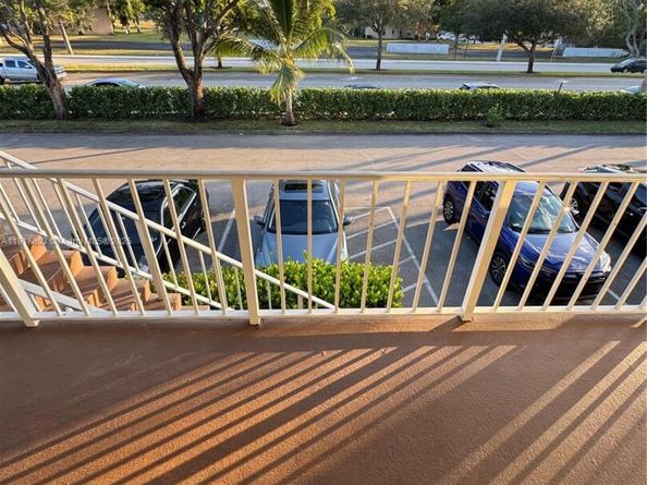 7605 W Atlantic Blvd 207, Margate FL 33063