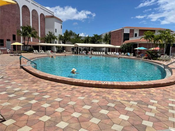 3033 Berkshire B 3033, Deerfield Beach FL 33442