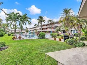 141 NE 10th Ave 27A, Hallandale Beach FL 33009