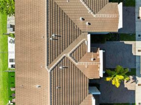 20544 NE 5th Pl, Miami FL 33179