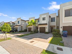 20544 NE 5th Pl, Miami FL 33179
