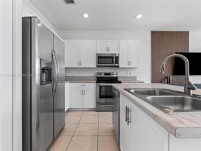 20544 NE 5th Pl, Miami FL 33179