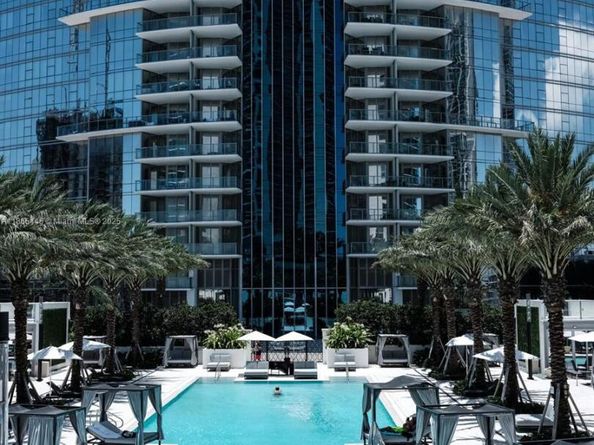 851 NE 1st Ave 1811, Miami FL 33132
