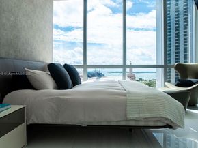 851 NE 1st Ave 1811, Miami FL 33132