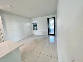 7805 NW 104th Ave 5, Doral FL 33178