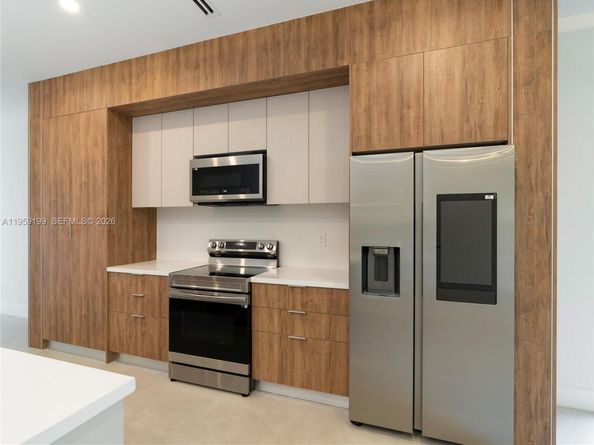 847 SW 29th St, Fort Lauderdale FL 33315