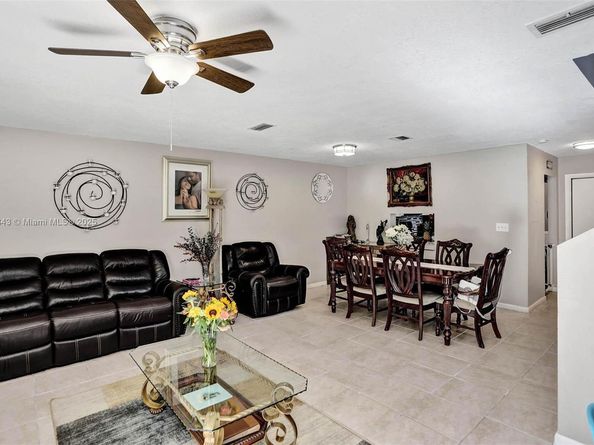 1233 Hampton Blvd, North Lauderdale FL 33068