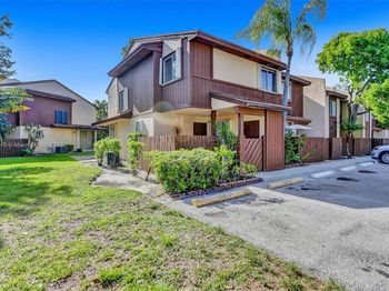 1233 Hampton Blvd