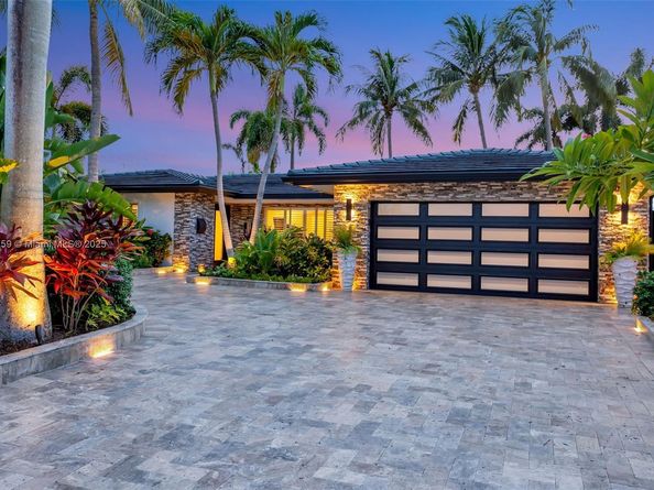 2131 NE 15th Ter, Wilton Manors FL 33305