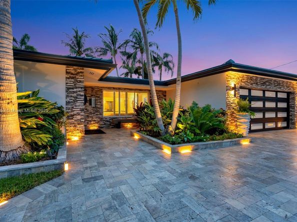 2131 NE 15th Ter, Wilton Manors FL 33305
