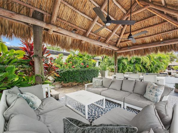 2131 NE 15th Ter, Wilton Manors FL 33305