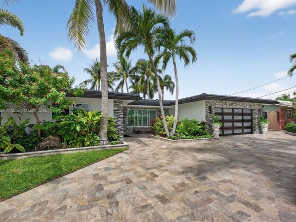 2131 NE 15th Ter, Wilton Manors FL 33305