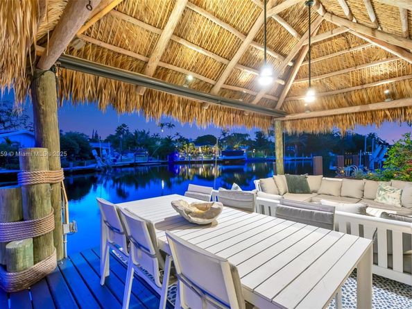 2131 NE 15th Ter, Wilton Manors FL 33305