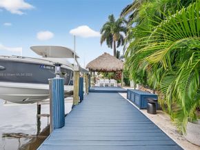 2131 NE 15th Ter, Wilton Manors FL 33305
