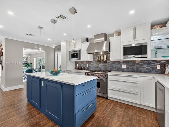 2131 NE 15th Ter, Wilton Manors FL 33305