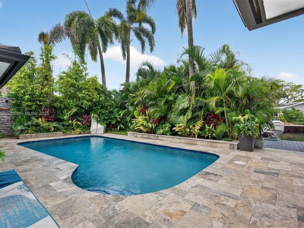 2131 NE 15th Ter, Wilton Manors FL 33305