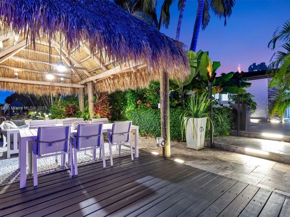 2131 NE 15th Ter, Wilton Manors FL 33305