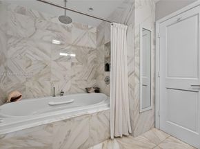 2131 NE 15th Ter, Wilton Manors FL 33305