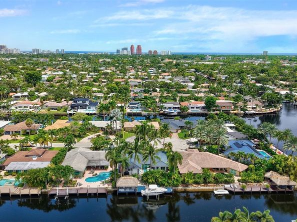 2131 NE 15th Ter, Wilton Manors FL 33305