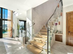 34 W Dilido Dr, Miami Beach FL 33139