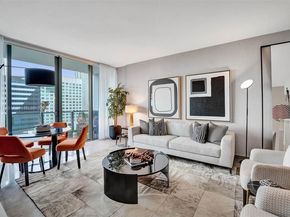 88 SW 7th St 1408, Miami FL 33130