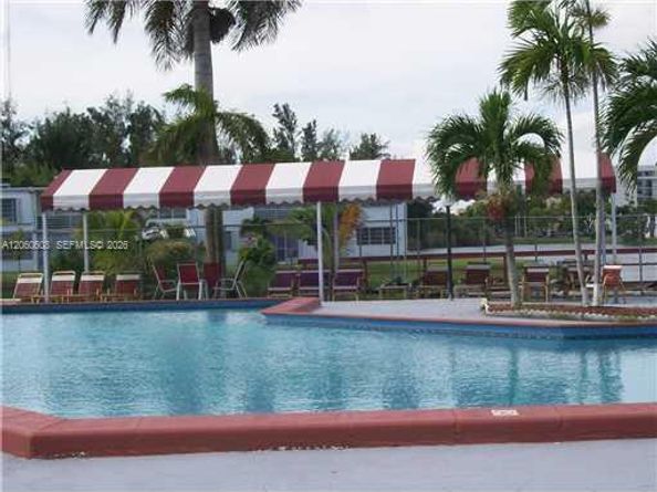 165 NE 203rd Ter 26, Miami Gardens FL 33179