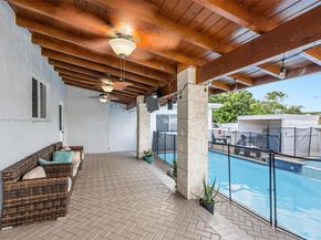 9365 SW 44th St, Miami FL 33165