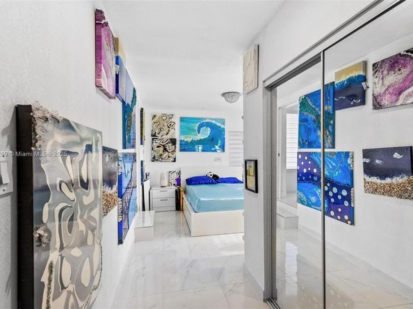 9365 SW 44th St, Miami FL 33165