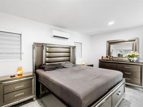 9365 SW 44th St, Miami FL 33165