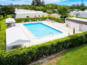 175 Lake Susan Lane, West Palm Beach FL 33411