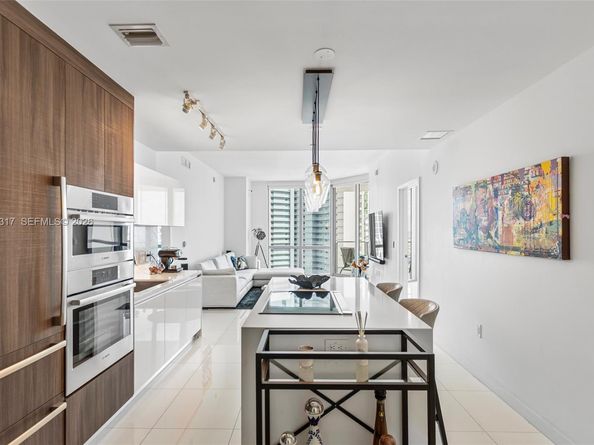 851 NE 1st Ave 3707, Miami FL 33132